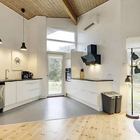 Semesterbostad 8 Person In Vaeggerlose Bøtø By